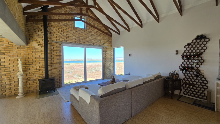 To Let 2 Bedroom Property for Rent in Port Owen Western Cape